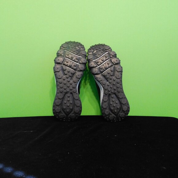 9.5 SIZE Men's UA Charged Maven Trail Running Shoes - Picture 4 of 4